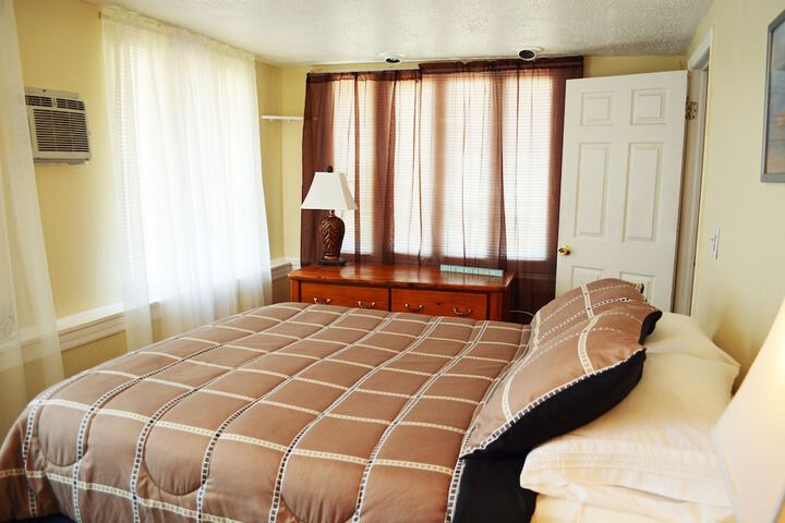 Room 11 of 139