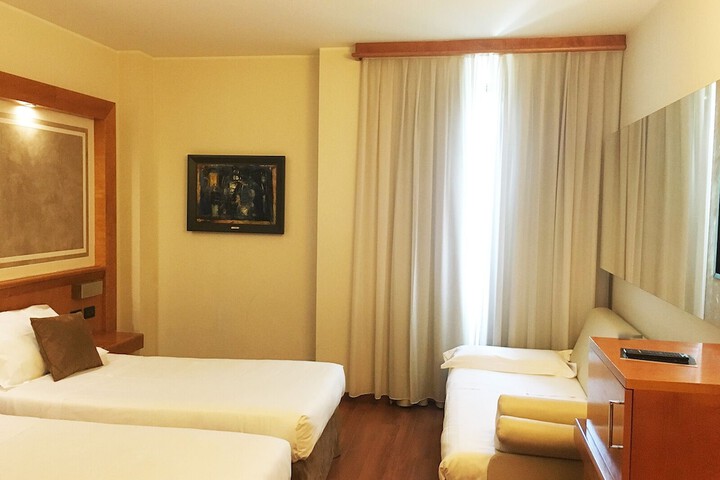 Room 17 of 73