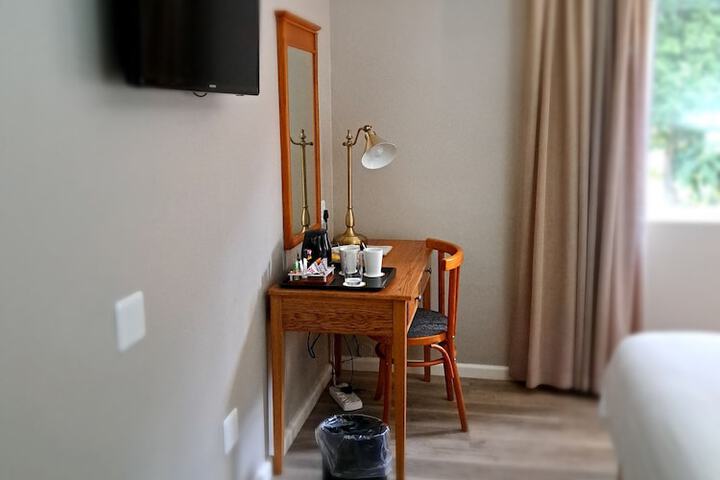 Room 7 of 73