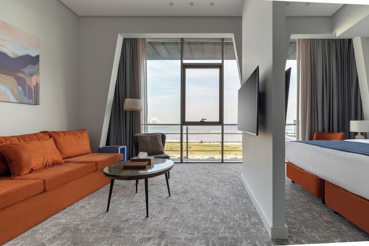 Room 15 of 28