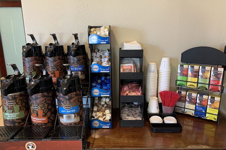 Breakfast/Coffee Service 25 of 28