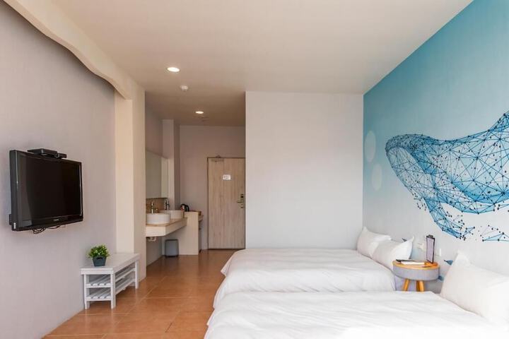 Room 15 of 76