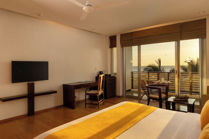 Room 27 of 63