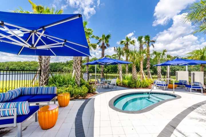 Pool 51 of 64