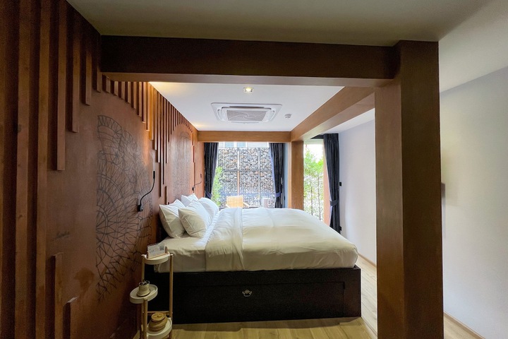 Room 22 of 56