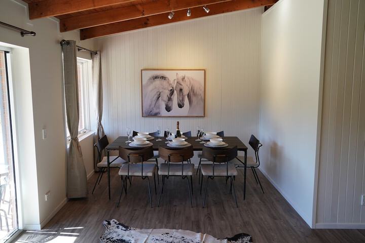 Room 8 of 23