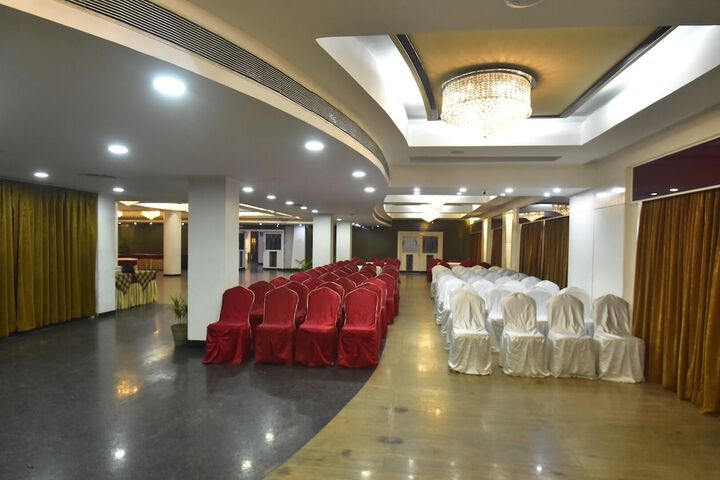 Ballroom/Hall 47 of 66