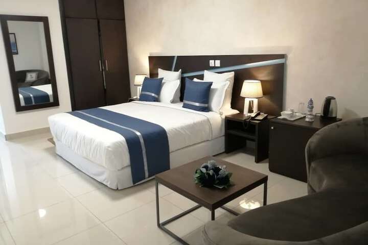 Room 5 of 23