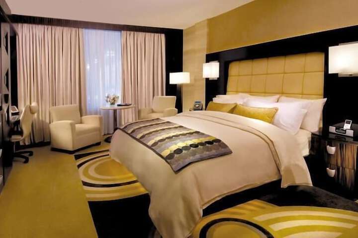 Room 8 of 23