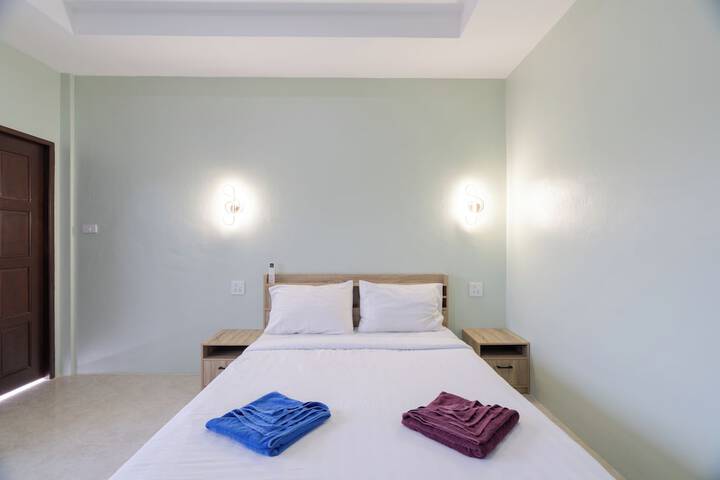 Room 47 of 157