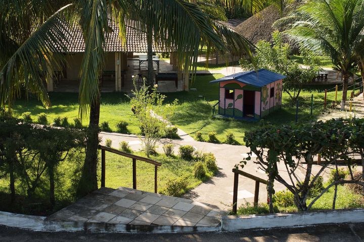 Hotel Exterior 49 of 54