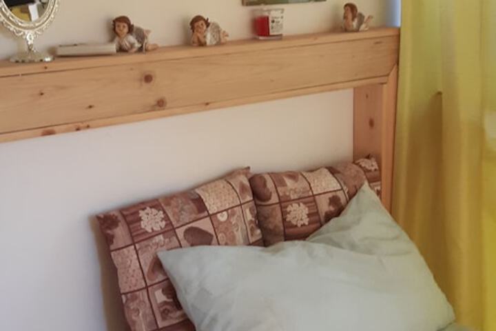 Room 3 of 21