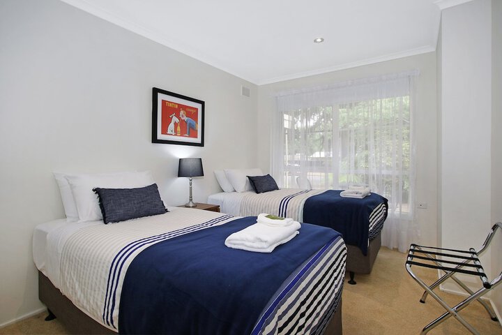 Room 3 of 18