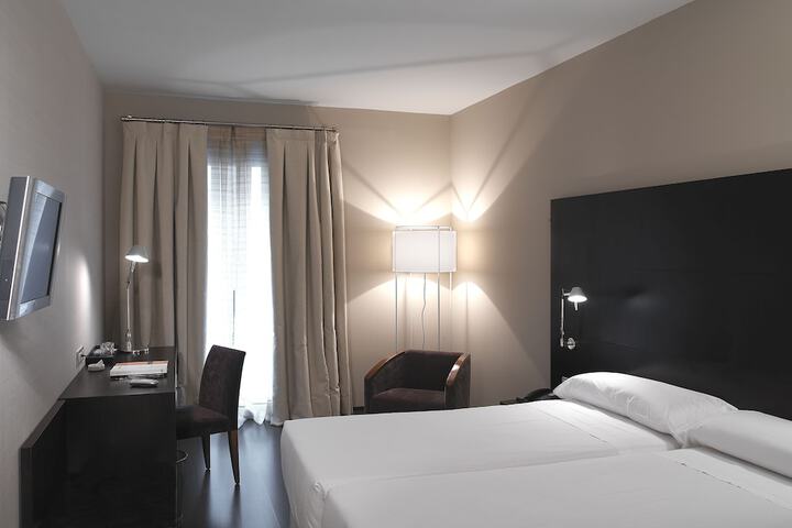 Room 7 of 159