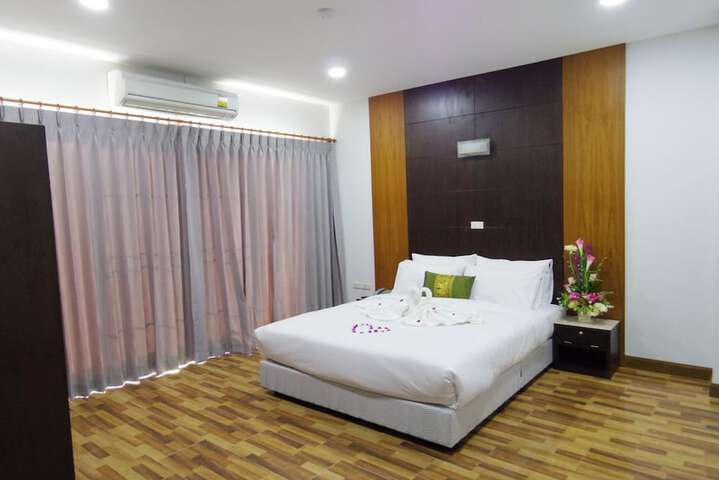 Room 20 of 38