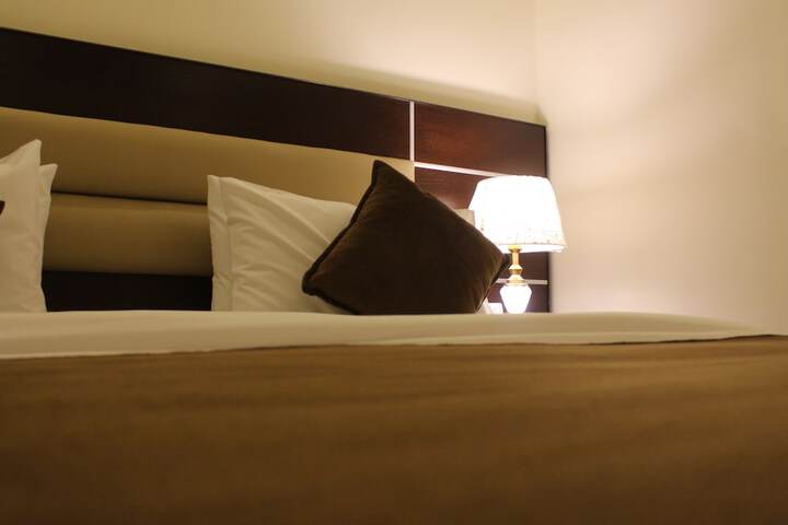 Room 3 of 43