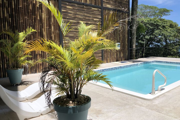 Pool 65 of 114