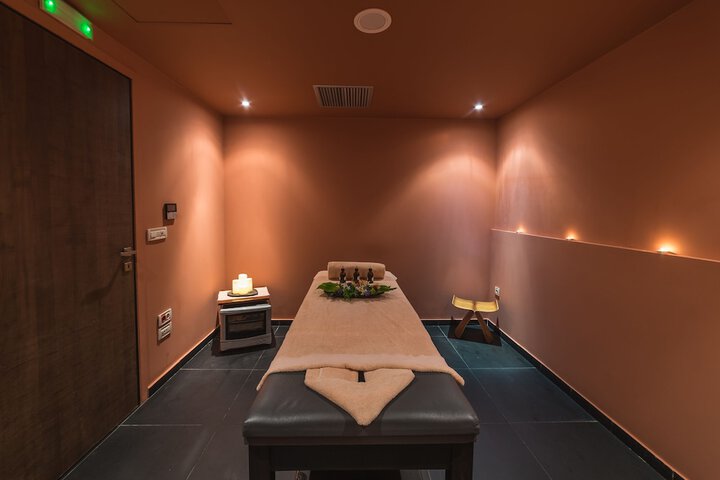 Spa 20 of 46