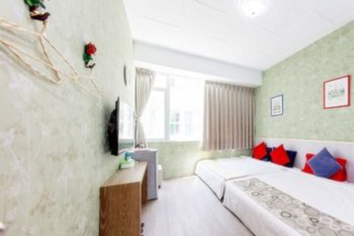 Room 43 of 67