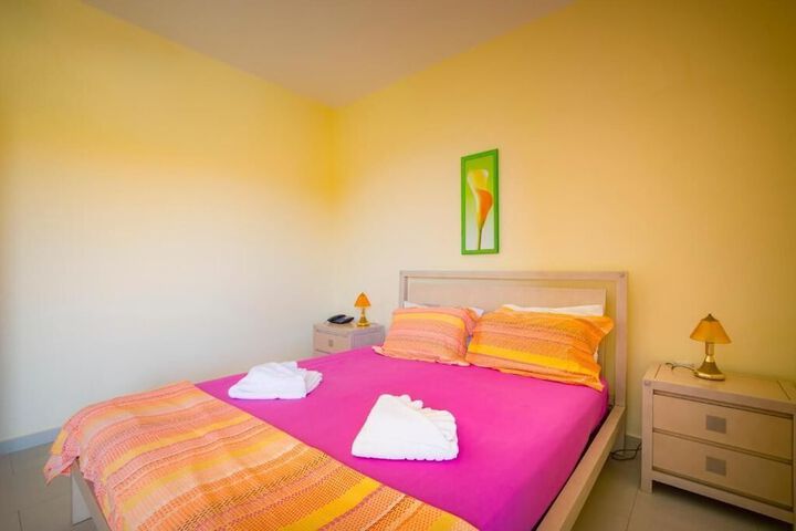 Room 12 of 62