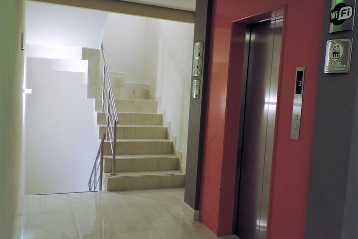 Ballroom/Hall 34 of 36