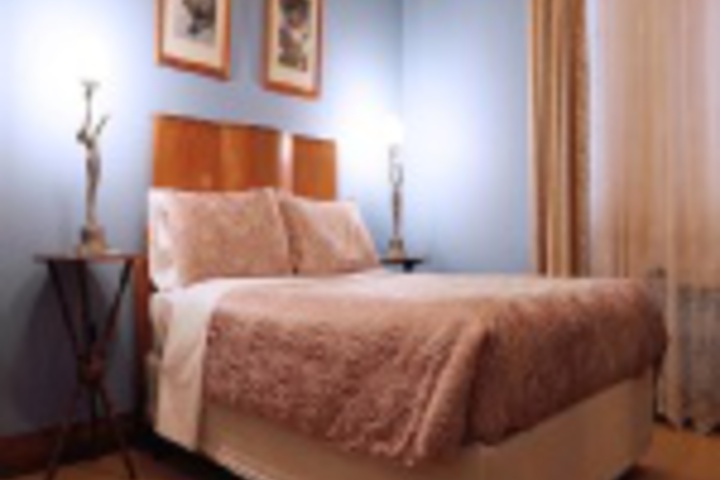 Room 216 of 360