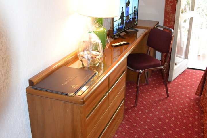 Room 24 of 53