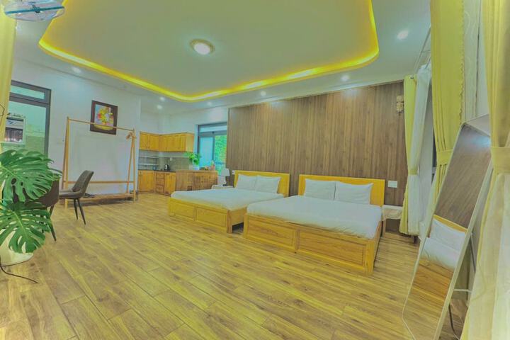 Room 14 of 146