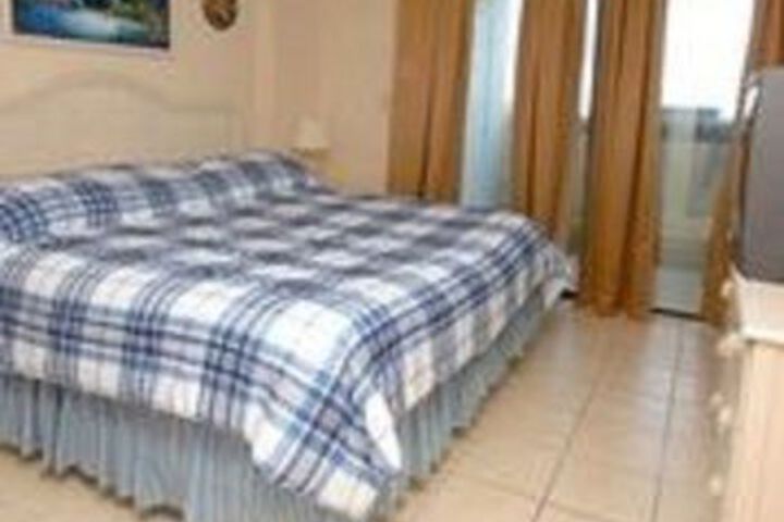 Room 6 of 20