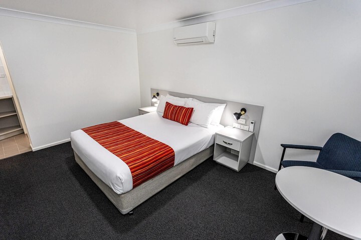 Room 55 of 85