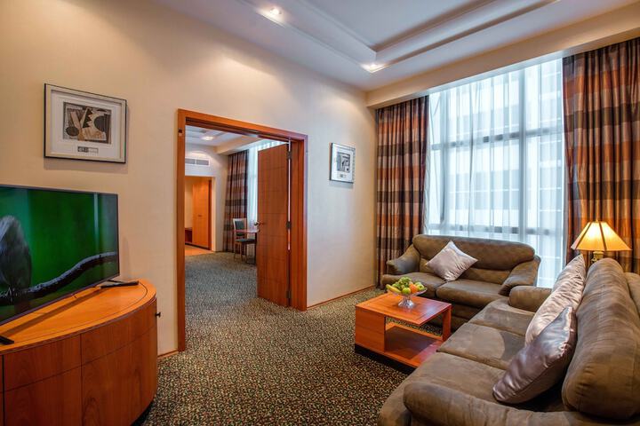 Room 27 of 45