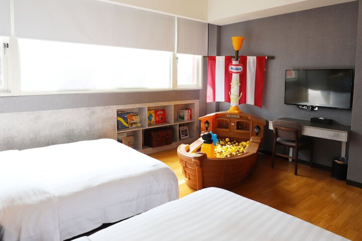 Room 37 of 55