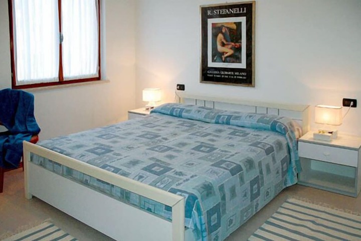 Room 4 of 19