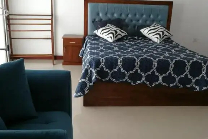Room 3 of 15