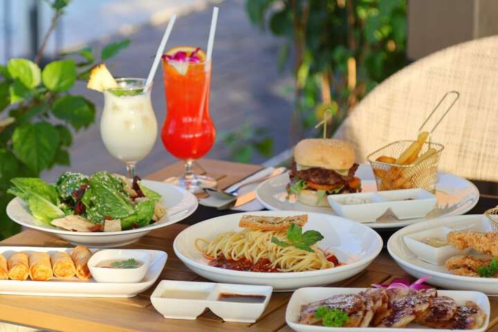 Dining 59 of 68