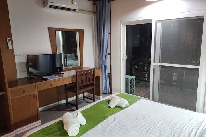 Room 122 of 171