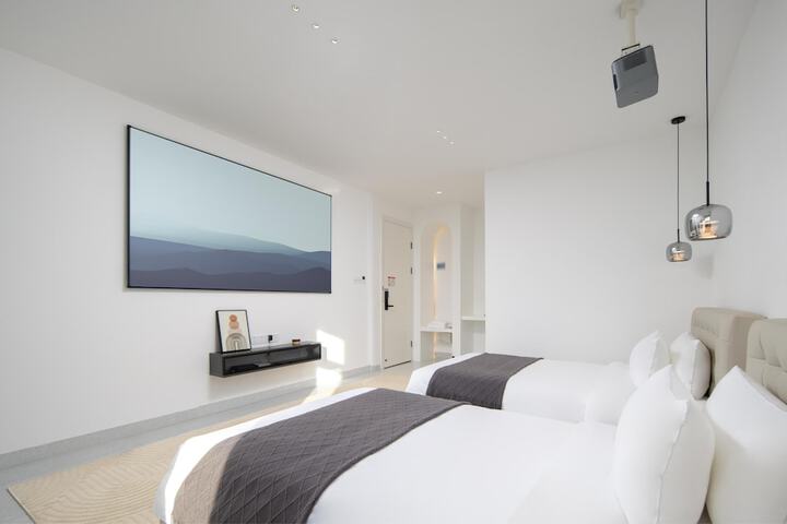 Room 29 of 107