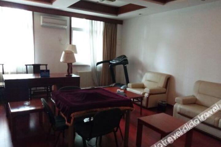 Hidden Dolphin Bay Hotel Beijing