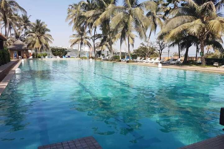 Pool Hotel