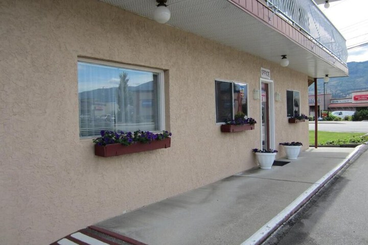 Hotel 97 of 99