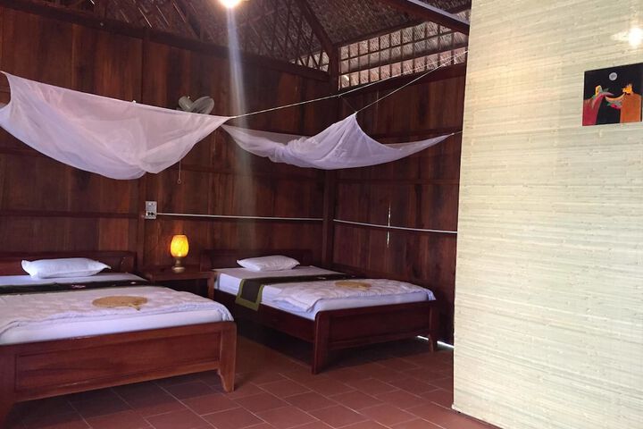 Room 7 of 25