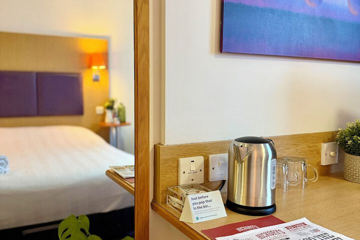 Room 17 of 29