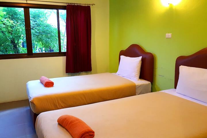 Room 9 of 71