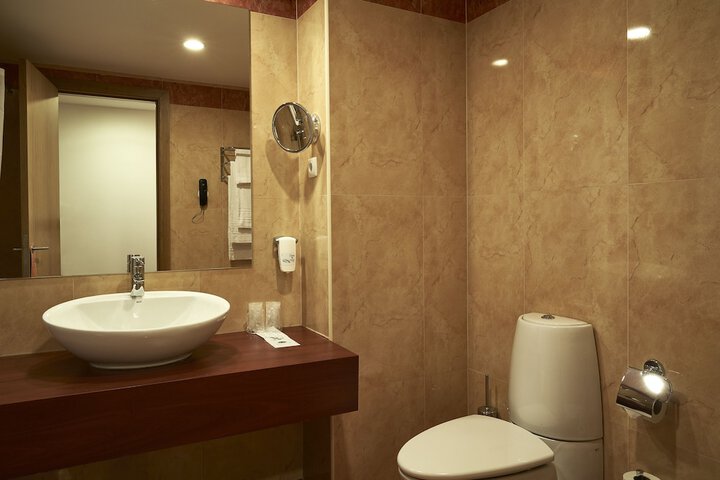 Clean Restrooms