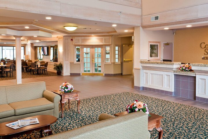 Entrance & Lobby