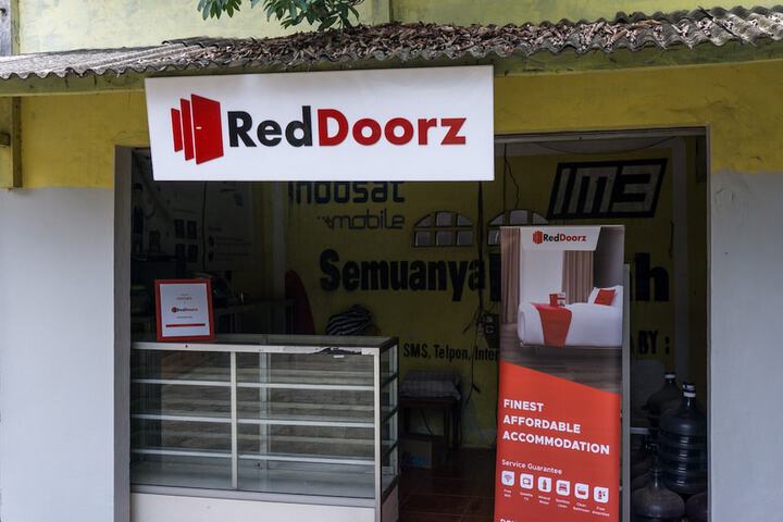 REDDOORZ at WR SUPRATMAN PACITAN