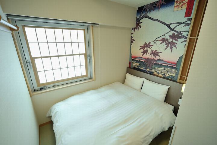 Room 14 of 93