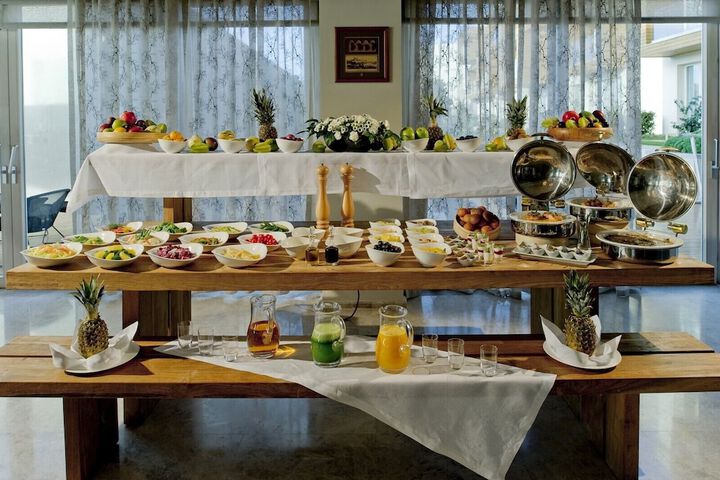 Dining 118 of 180