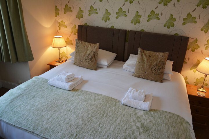 Room 13 of 65