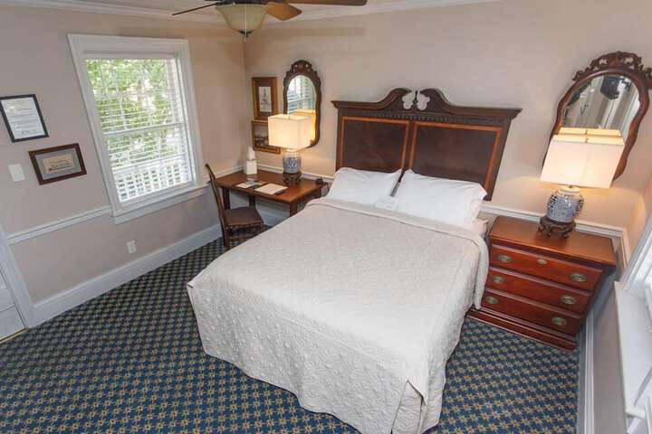Room 51 of 207